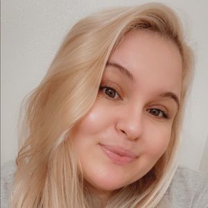 Meet your Posher, Beverly